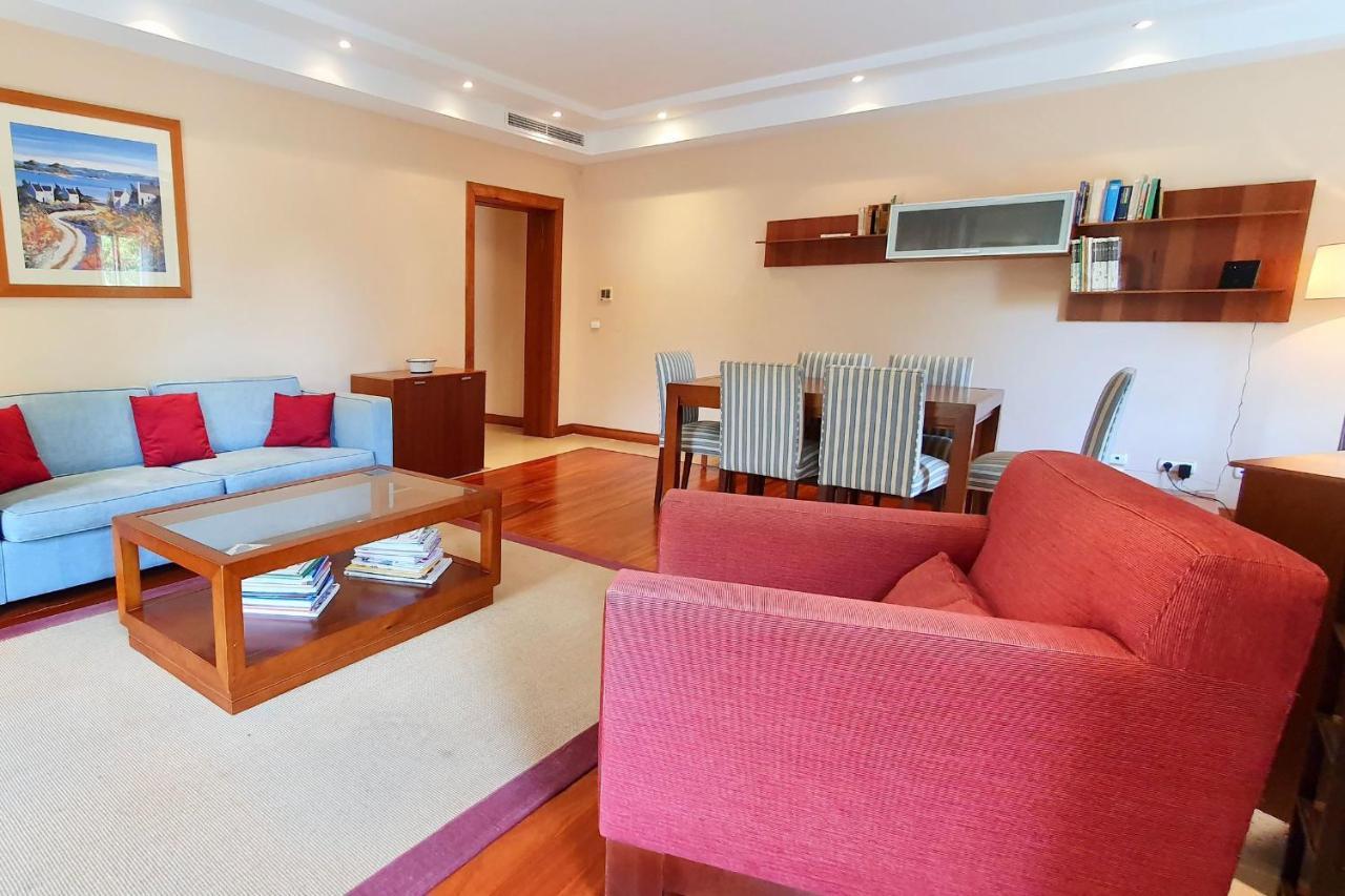 Classic 2Bdr Apartment Near Beach By Lovelystay 拉戈阿 外观 照片