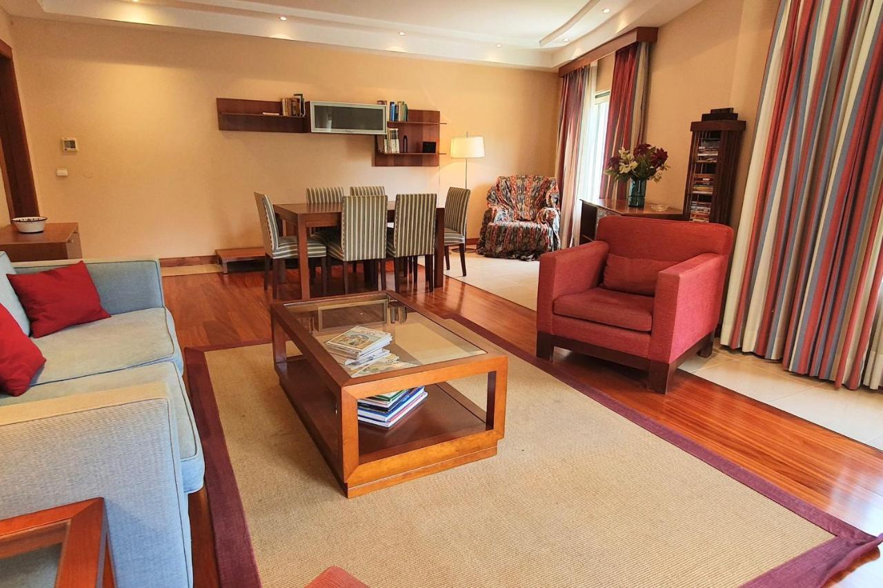 Classic 2Bdr Apartment Near Beach By Lovelystay 拉戈阿 外观 照片